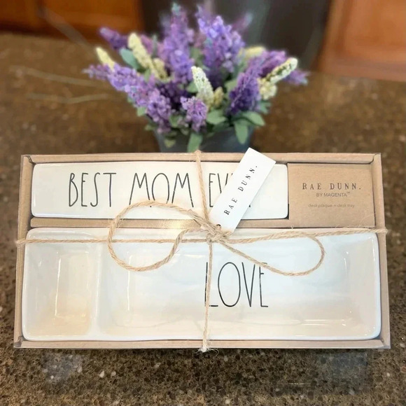 NEW 2 Piece SET Rae Dunn BEST MOM EVER / LOVE Desk Plaque & Tray Office/Organize - Picture 1 of 14